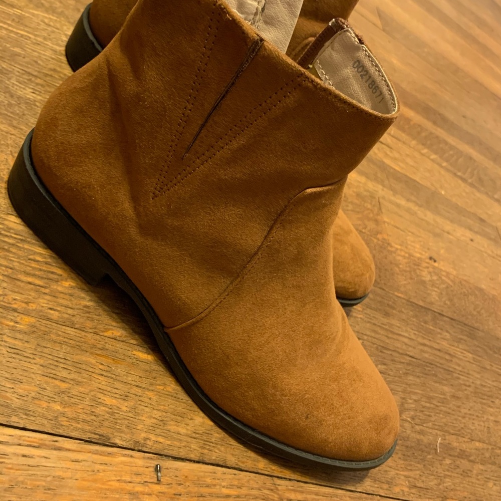 Brown boots